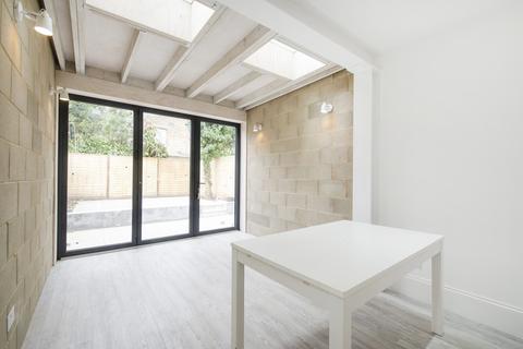 8a Mortimer Road, London, NW10 5QP