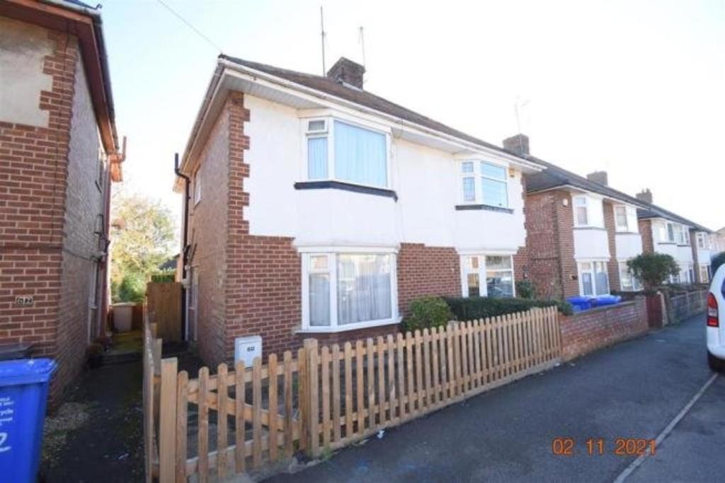 Wallis Road, Kettering 3 bed semidetached house £235,000