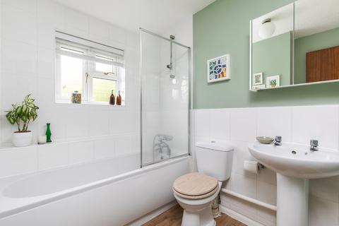 28 Lowden Close, Winchester, SO22 4EW