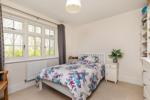 1 Meadow View, Winchester, SO23 7FY
