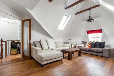 2 bedroom apartment for sale - Larkhall Rise, Clapham