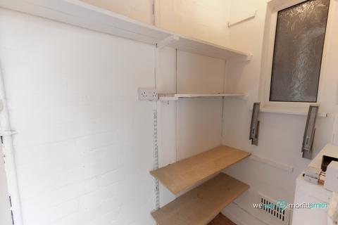 70 Deerlands Close, Sheffield, S5 8AF