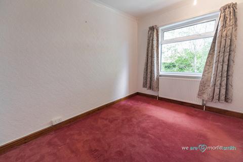 70 Deerlands Close, Sheffield, S5 8AF