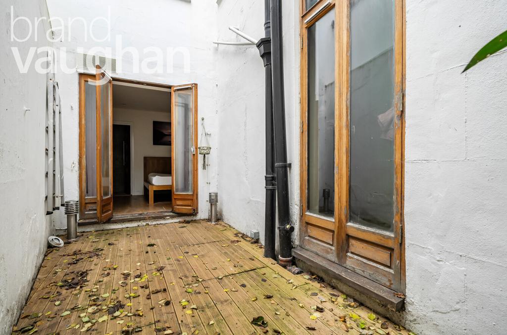 B48d06d3-6dbc-4e6...