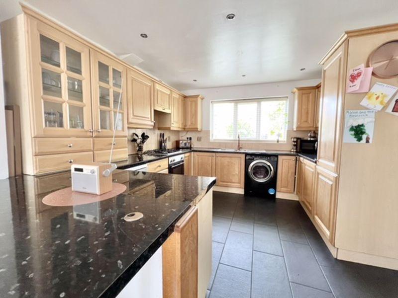 GARRICK LANE, NEW WALTHAM 3 bed detached house £250,000