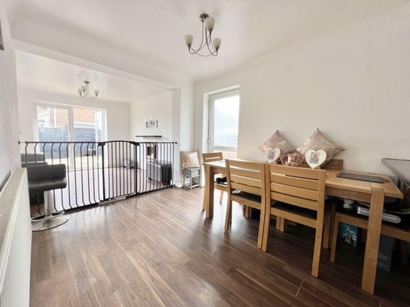 GARRICK LANE, NEW WALTHAM 3 bed detached house £250,000