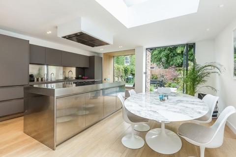 27 Wendell Road, London, W12 9RS