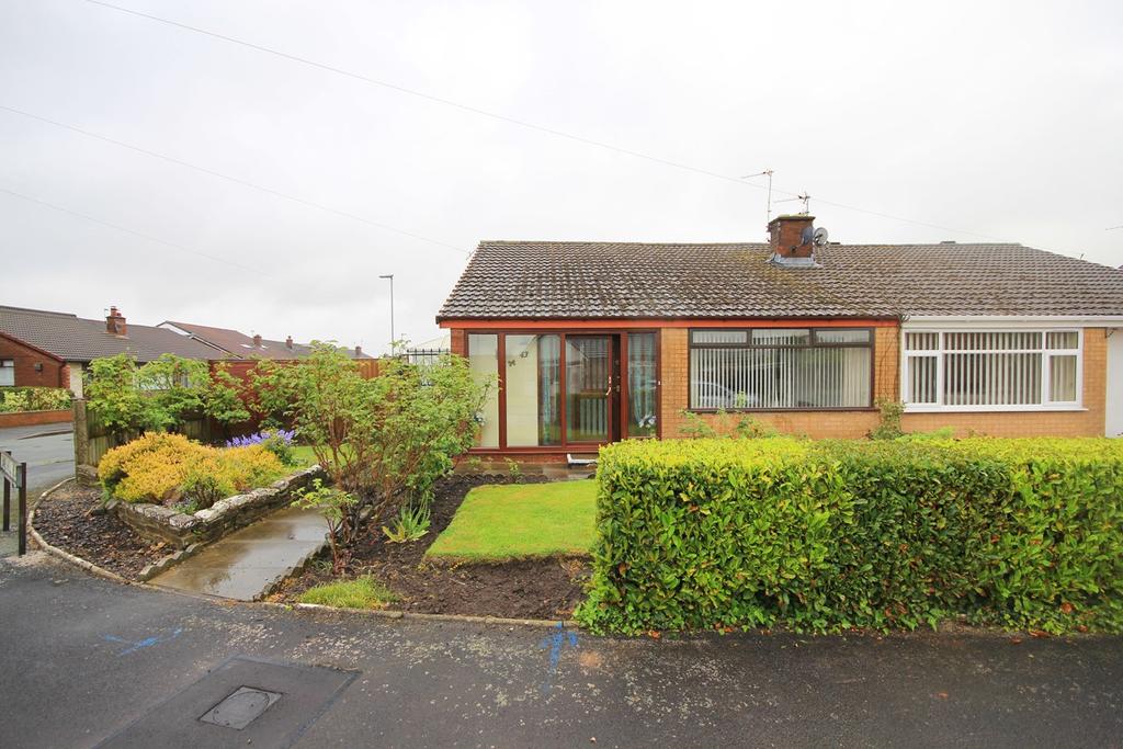 Bakewell Road, Burtonwood... 3 bed semidetached house £200,000
