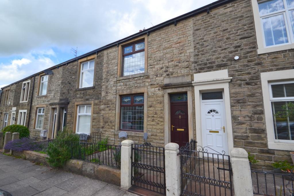 St Mary's Street, CLITHEROE, BB7 2HH 3 bed terraced house £875 pcm (£