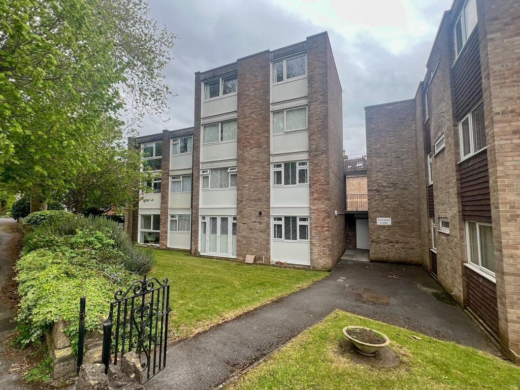 Portishead Lodge, Beach Road West, Portishead, BS20 2 bed apartment to rent £1,125 pcm (£260 pw)