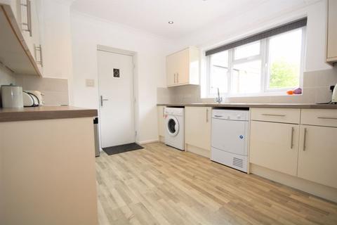 16 Centurion Close, Wirral, CH47 7BZ