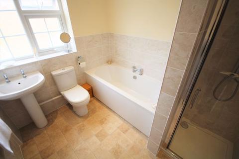 16 Centurion Close, Wirral, CH47 7BZ