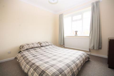 16 Centurion Close, Wirral, CH47 7BZ