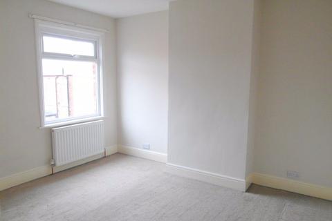 3 bedroom terraced house to rent - Willow Road, Darlington