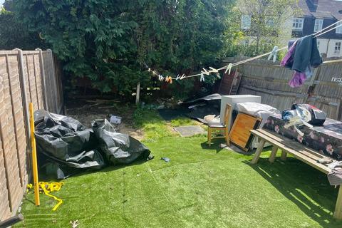 36 Trevor Road, Edgware, HA8 0EU
