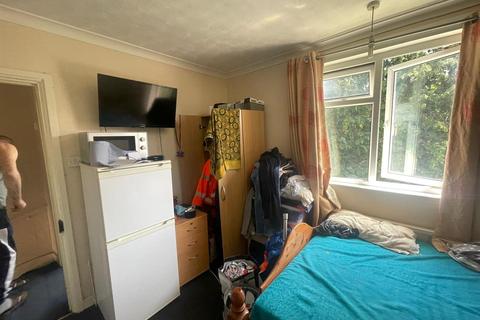 36 Trevor Road, Edgware, HA8 0EU
