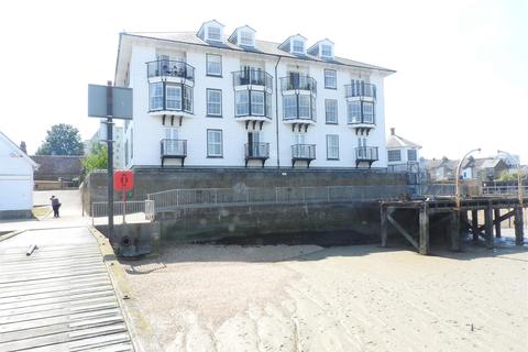 2 bedroom apartment to rent - Heritage Quay, Commercial Place, Gravesend, Kent