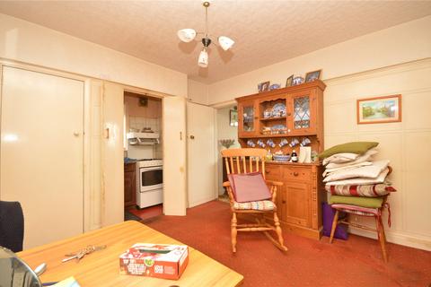 3 bedroom semi-detached house for sale - Sunnyview Avenue, Leeds, West Yorkshire