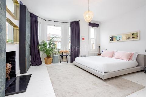 17 Mortimer Road, London, NW10 5QR