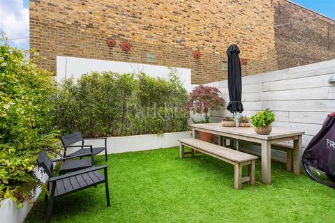17 Mortimer Road, London, NW10 5QR