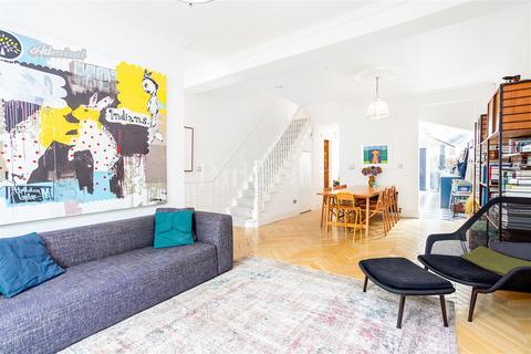 17 Mortimer Road, London, NW10 5QR