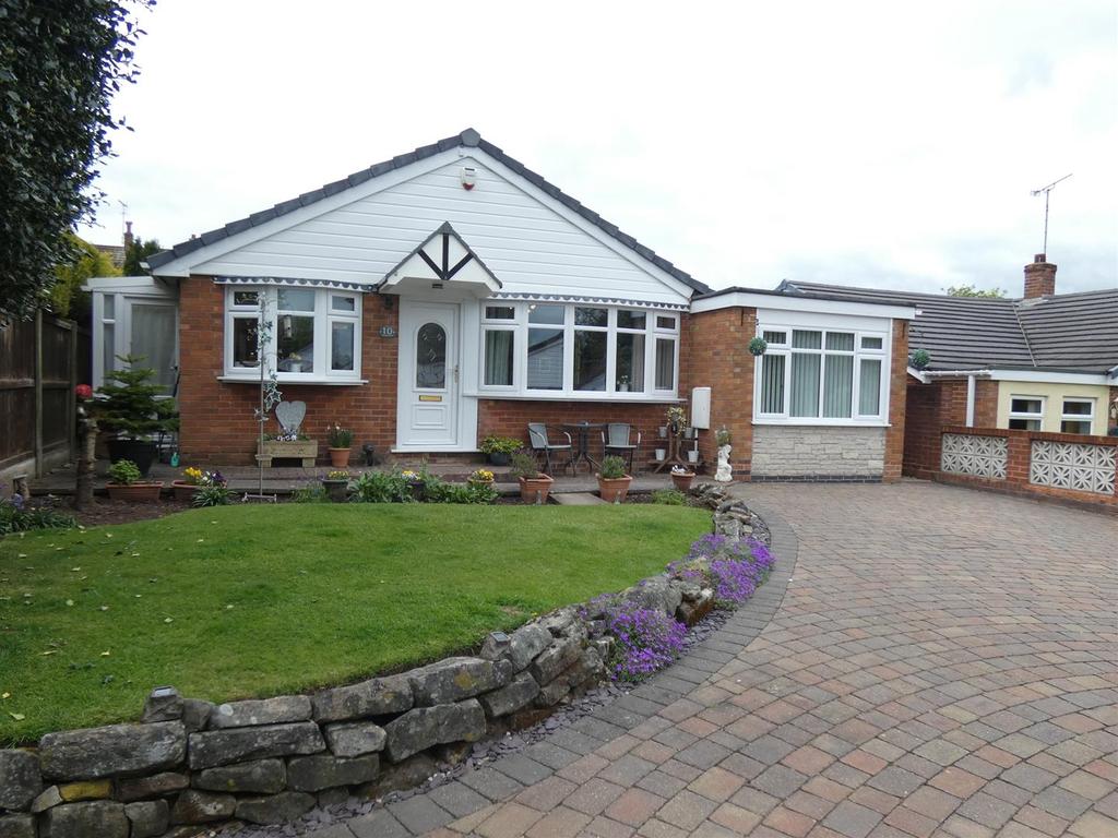 Forsbrook 4 bed detached bungalow £365,000
