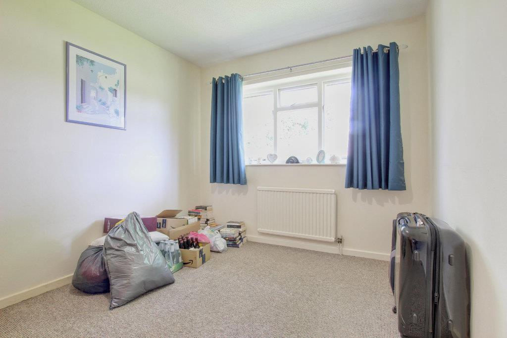 Bedroom 2 (rear)