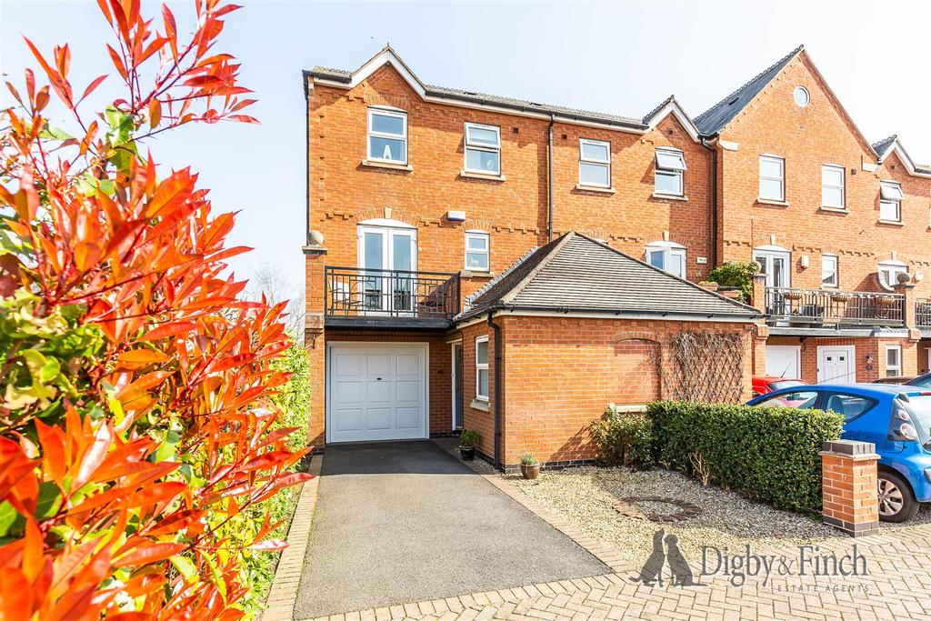 Chelsea Mews, RadcliffeOnTrent, Nottingham 3 bed house £340,000