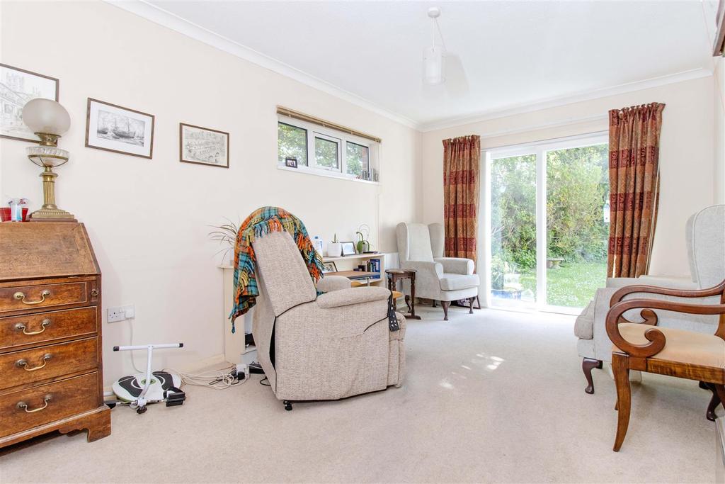 Freshbrook Road, Lancing 1 bed retirement property for sale £125,000