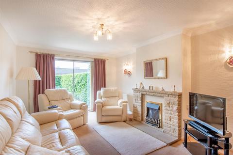 24 Eccles Close, Hope, Hope Valley, S33 6RG
