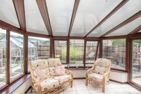 24 Eccles Close, Hope, Hope Valley, S33 6RG