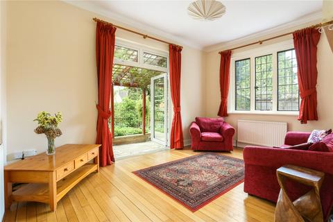 Flat 2, 18 Frithwood Avenue, Northwood, HA6 3LX