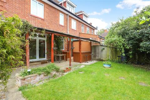 Flat 2, 18 Frithwood Avenue, Northwood, HA6 3LX