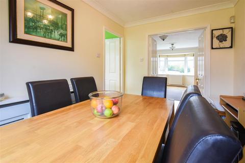 17 Elgar Close, Blackburn, BB2 3TE