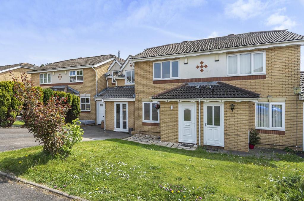 Ffordd Aneurin Bevan, Tycoch, Swansea 3 bed terraced house for sale £