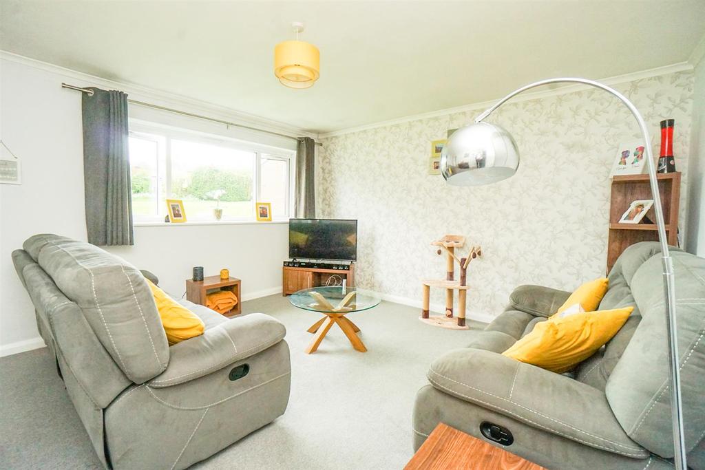 Senlac Way, St. LeonardsOnSea 2 bed flat £200,000