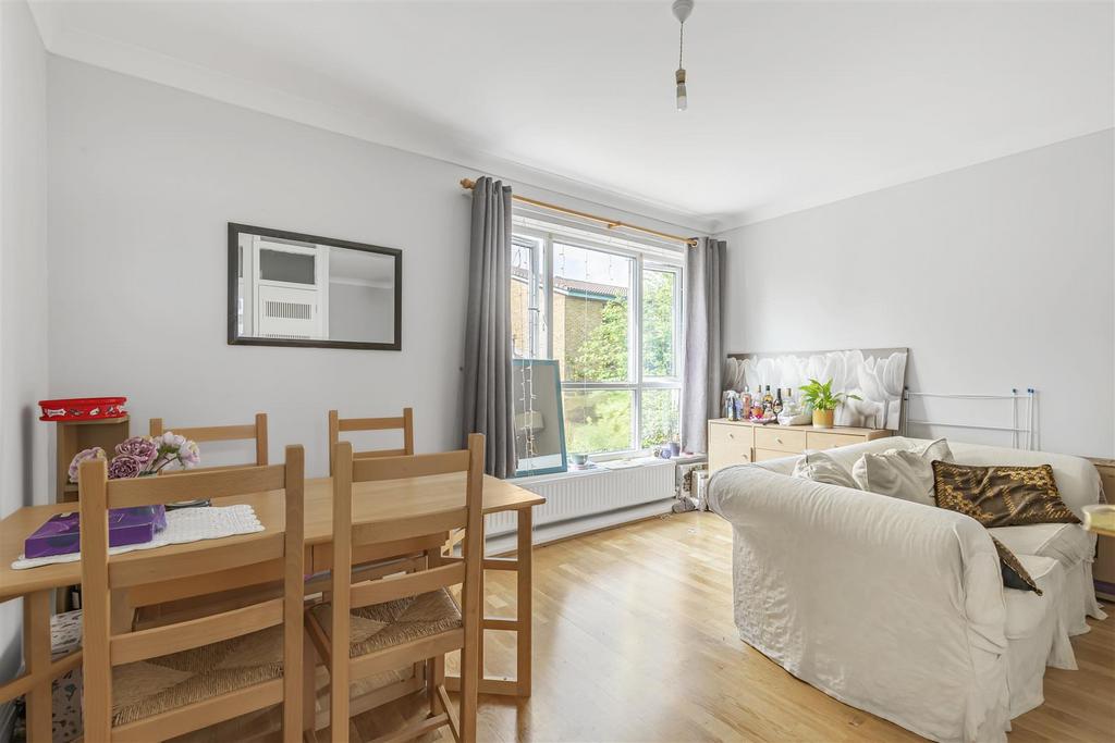 James anderson-8 rockingham close-sw15  4 .JPG