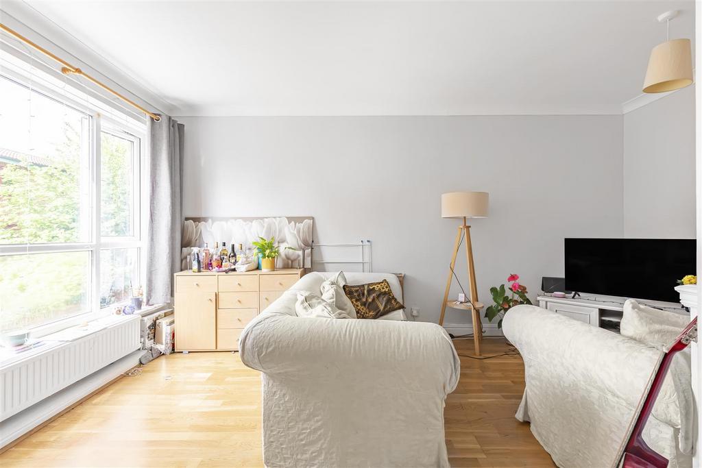 James anderson-8 rockingham close-sw15  5 .JPG
