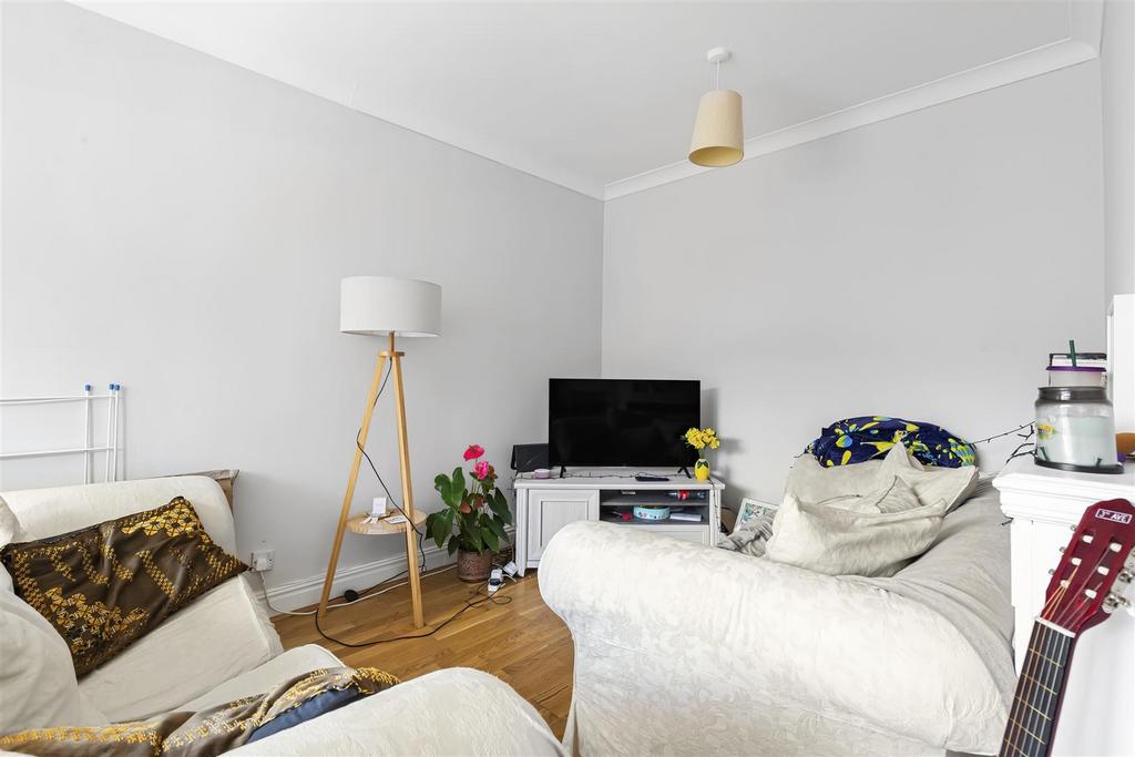 James anderson-8 rockingham close-sw15  6 .JPG
