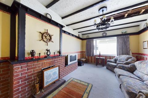 Kingsford Lighthouse Road, Flamborough, Bridlington, YO15 1AN