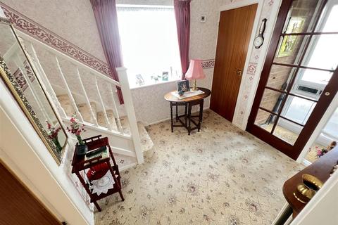 3 bedroom semi-detached house for sale - Gordon Avenue, Greasby, Wirral