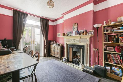 67 Hide Road, Harrow, HA1 4SE