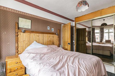 67 Hide Road, Harrow, HA1 4SE