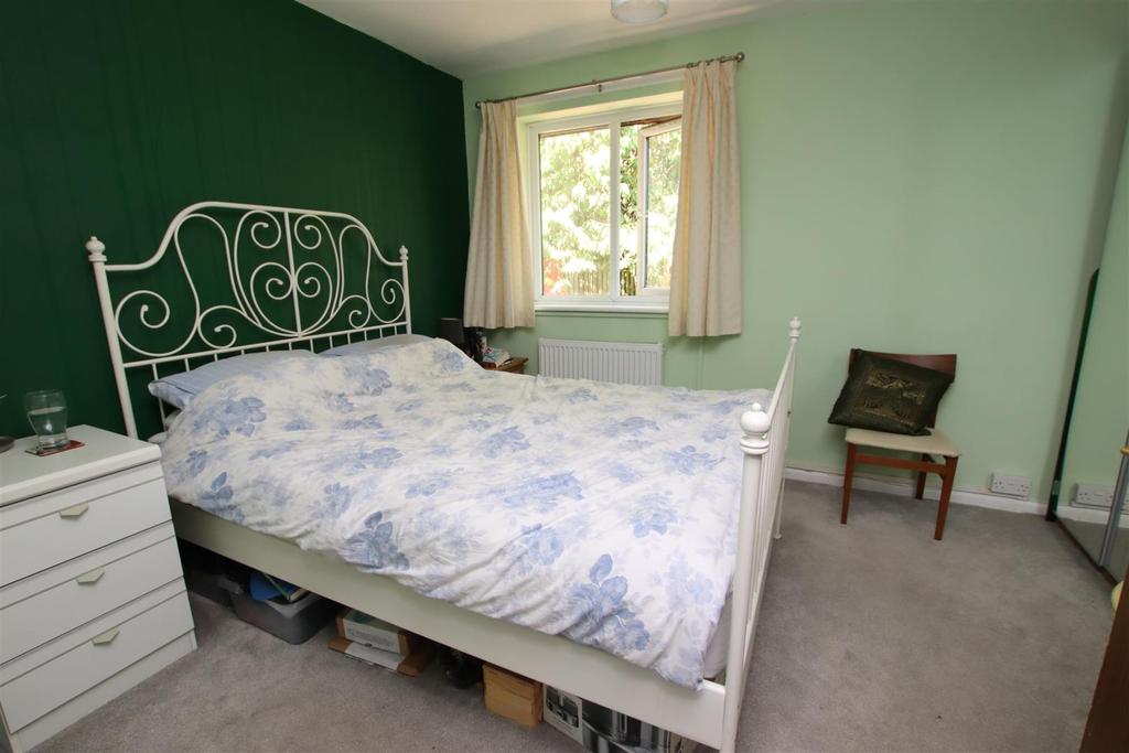Bedroom 1.JPG