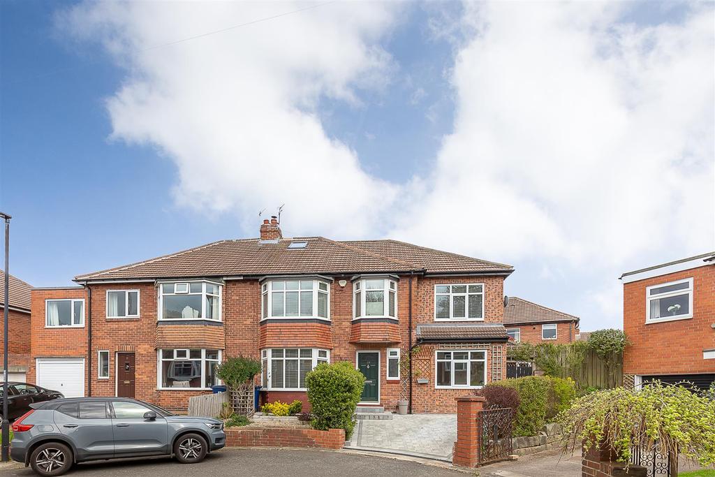 Broxholm Road, Heaton, Newcastle upon Tyne 4 bed semidetached house