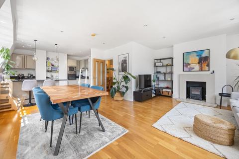 3 bedroom flat to rent, Glenloch Road, Belsize Park NW3