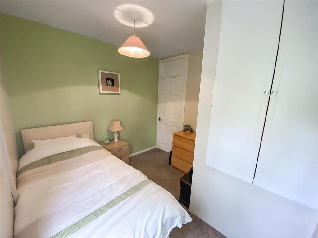 Bedroom 2 Aspect 2.jpg