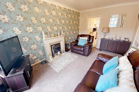 14 Beechfield Close, Sale, M33 4EH