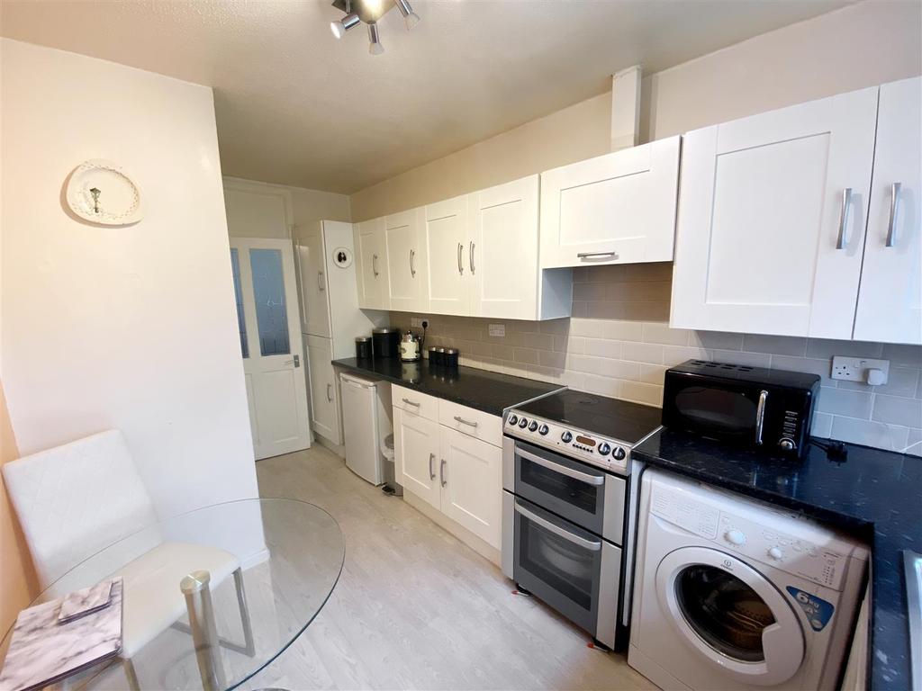 Kitchen Aspect 2.jpg