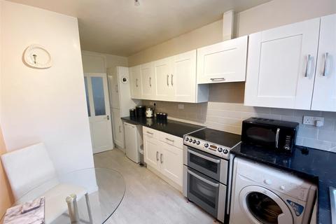 14 Beechfield Close, Sale, M33 4EH